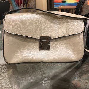 Guess Small/Mini Handbag